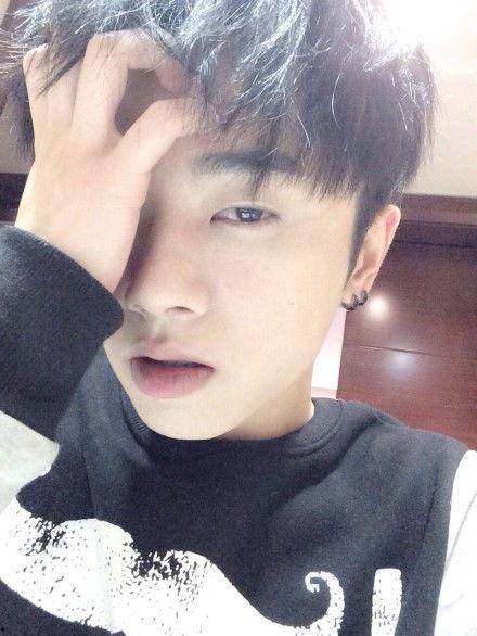 娱乐吃瓜网名大全男生,盘点那些个性十足的男生网名